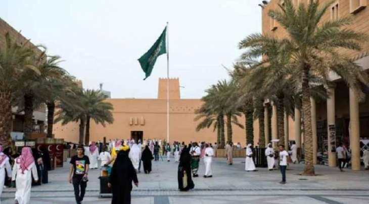 قرر مدرس سعودي ترک العمل بھیئة الأمر بالمعروف و النھی عن المنکر لتحفظہ علی تھمشیھا