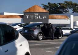 Tesla Electric Cars Braking for No Reason at Highway Speeds - Traffic Safety Agency