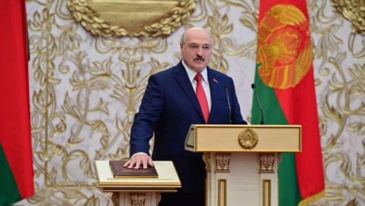 Lukashenko Denies Reports About Sending Troops to Syria