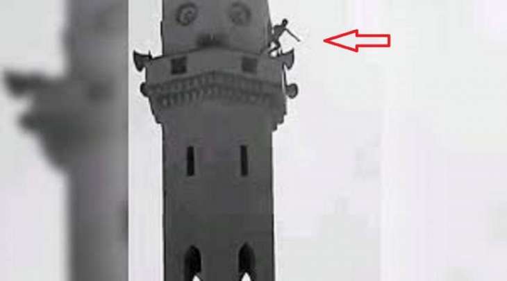 انتحار شاب بالقاء نفسہ من مئذنة مسجد فی الجزائر