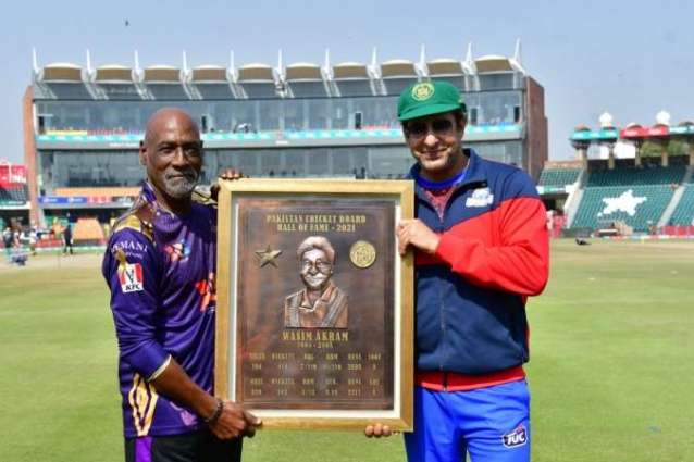 Wasim Akram formally inducted into PCB hall of fame