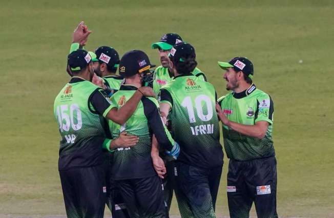 Qalandars reach PSL 7 final clash with Sultans after beating United by six runs