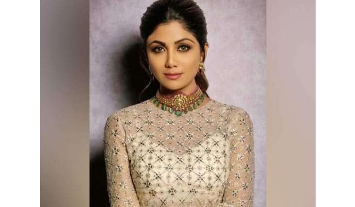 Shilpa shares idea with fans as how can they pursue their dreams