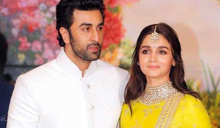 Alia Bhatt poses with Ranbir Kapoor on screening of film Sharmaji Namkeen
