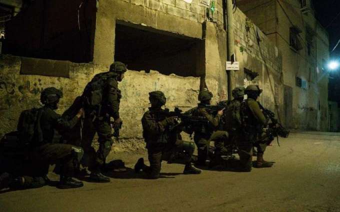 Israeli Troops Come Under Fire While Detaining Palestinian Terrorist Suspects - IDF