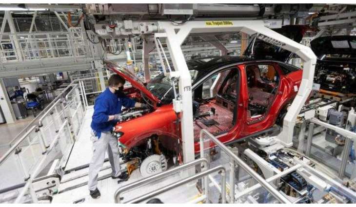 Volkswagen to Reduce Production of Mass Market Cars, Focus on Premium Vehicles - CFO