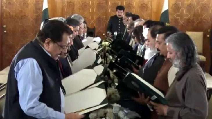 PM Shehbaz’s cabinet members take oath at president house