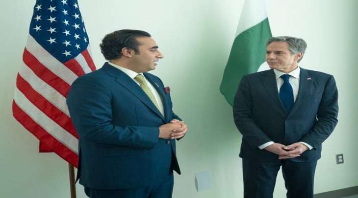 وزیر خارجیة باکستان یجتمع بنظیرہ الأمریکي خلال زیارتہ لبلادہ