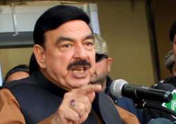 Nawaz Sharif has no other option but to support army's decision: Sheikh Rashid
