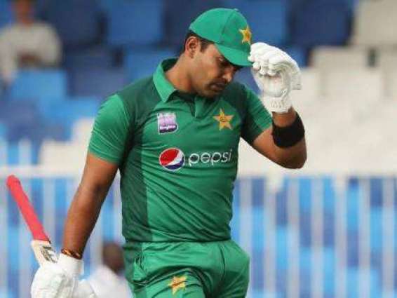 Umar Akmal claims Mickey Arthur and Waqar Younis halted his cricket career