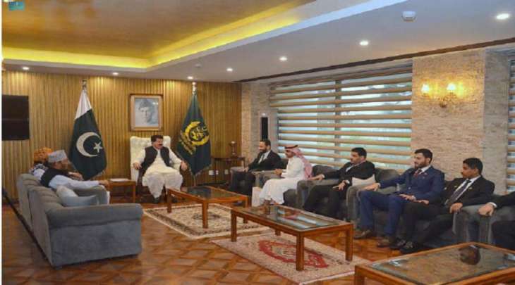 رئیس مجلس الشیوخ محمد صادق سنجراني یستقبل وفد مبادرة طریق مکة