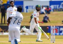 Sri Lankan spinners give tough time to Pakistani players in 2nd Test match