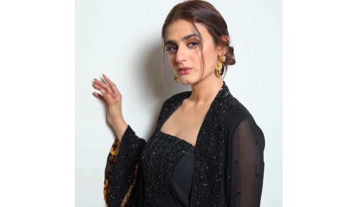 Hira Mani in her bid to singing fails to engage audience at Wembley