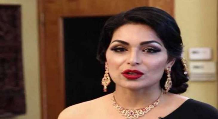 Meera won hearts by New York performance to raise funds for flood victims
