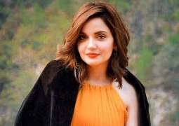 Armeena Khan loves Imran Khan’s response about alleged diamond gifts to his wife