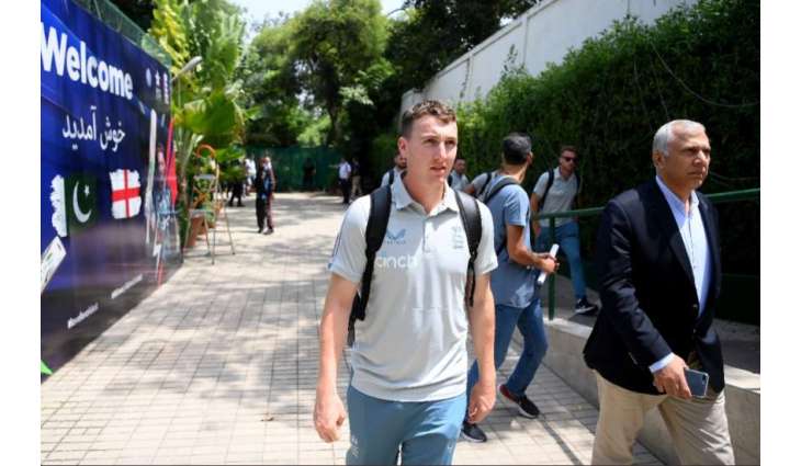 England team arrives in Pakistan after 17 years hiatus