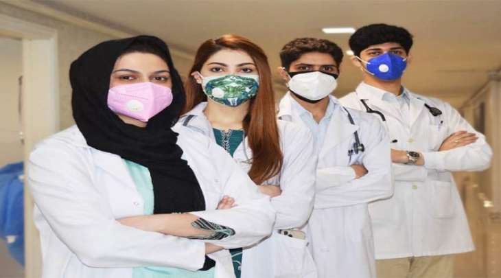 حکومة شھباز شریف تنشر آلالاف الأطباء لاحتواء أوبئة الفیضانات فی المناطق المتضررة