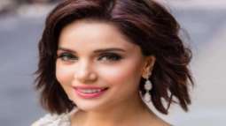 Armeena Khan shares interesting message for fans