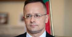 Hungarian Foreign Minister Sees US as Beneficiary of Recession in Europe