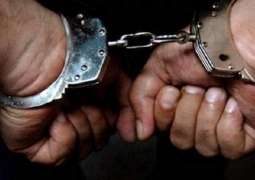 القبض علی کاھن بتھمة اغتصاب قاصر فی أحد الفنادق بمدینة باریس