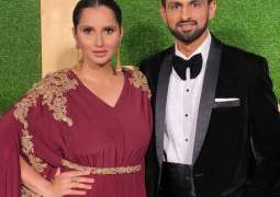 Sania, Shoaib to resolve legal issues before divorce announcement