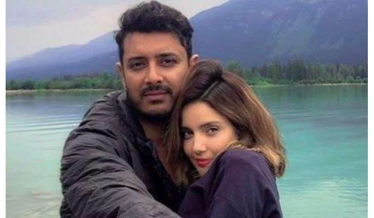 Armeena Khan, Fesyl Khan expect first child