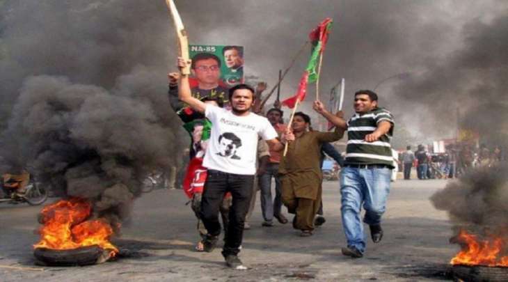 حزب حرکة الانصاف تنظم احتجاجات ضد محاولة اغتیال عمران خان