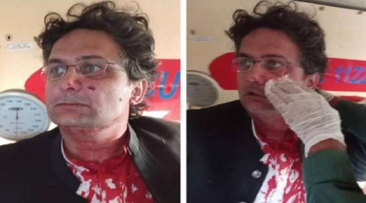 اصابة القیادي بحزب حرکة الانصاف أثناء محاولة عمران خان فی المسیرة الاحتجاجیة