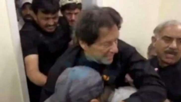 SC orders IGP to register FIR against attack on Imran Khan