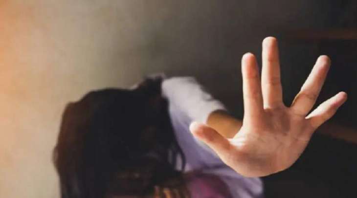 فتاة تتعرض للاختطاف و الاغتصاب تحت تھدید السلام في الأردن