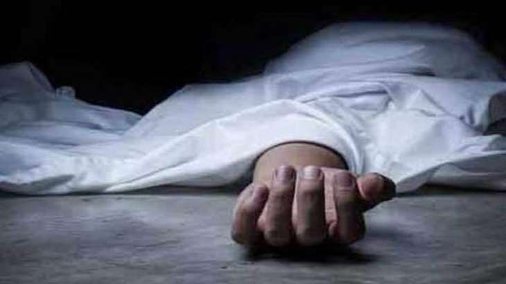 Man allegedly kills wife, three teenage daughters by slitting their throats in Karachi

 