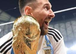 Messi’s post holding FIFA World Cup 2022 golden trophy breaks internet
