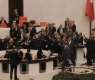 شاھد : مشاجرة داخل البرلمان الترکي أثناء جلسة لمناقشة الموازنة