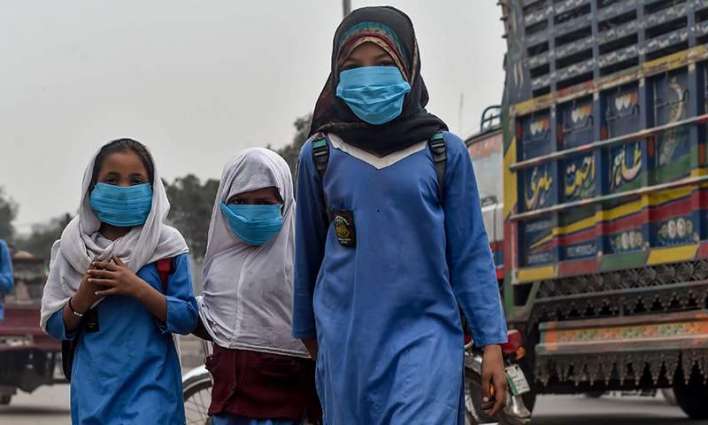 Smog issue: Schools, offices to remain close for additional two days a week