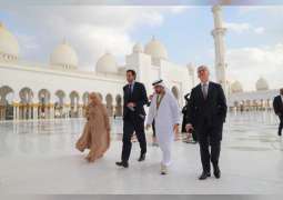 وزير خارجية هولندا يزور جامع الشيخ زايد الكبير في أبوظبي