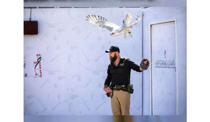 إنطلاق منافسات "الشيوخ" غداً ضمن بطولة فزاع للصيد بالصقور