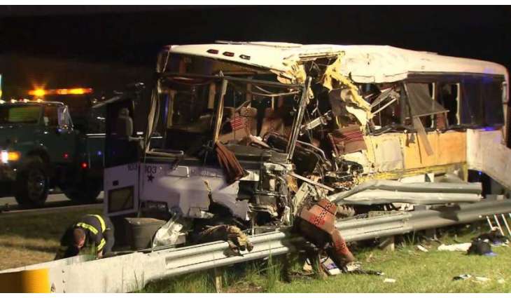 Four Killed as Football Team Bus Crashes in Brazil - Reports