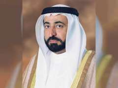 حاكم الشارقة يهنئ سلطان عمان بذكرى توليه مقاليد الحكم