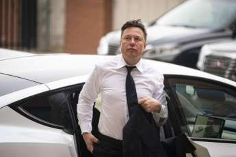Musk Sued Over Tesla Tweets That Cost Investors Billions - Reports