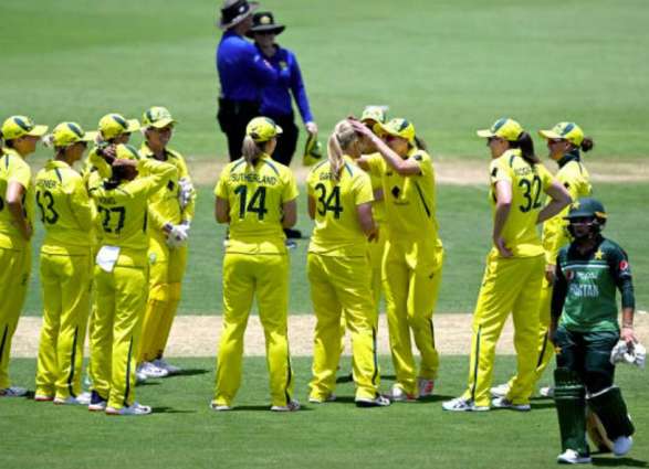 Australia won second match against Pakistan in three ODI series