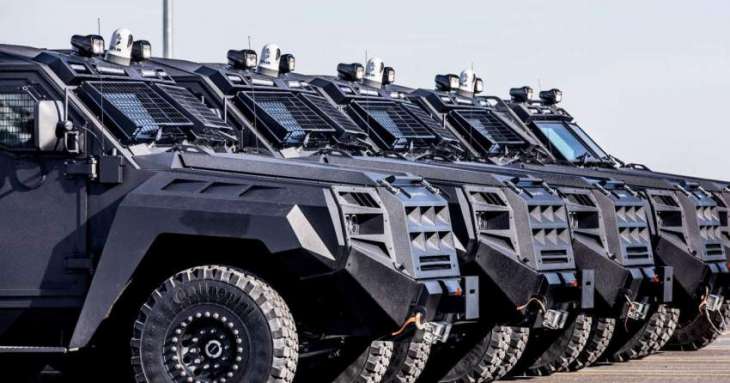 Canada's Defense Chief Visits Ukraine, Announces Donation of 200 More Armored Vehicles