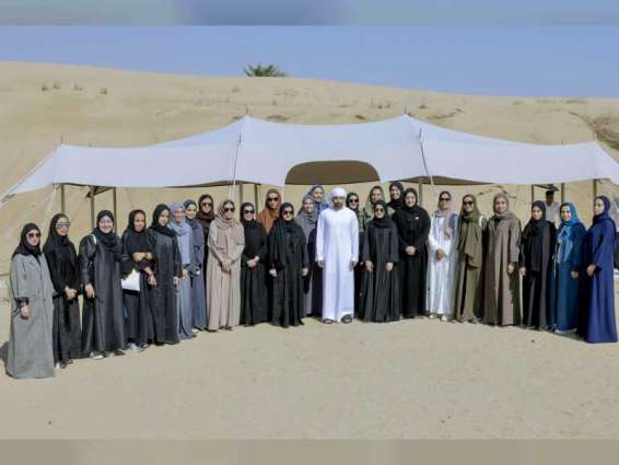 حمدان بن محمد يلتقي المشاركين في مخيم دبي للقيادات الذي نظمه مركز محمد بن راشد لإعداد القادة