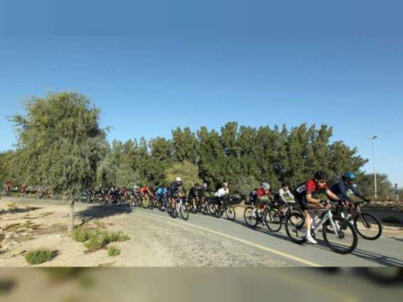 2000 دراج يشاركون في تحدي سبينس دبي 92 للدراجات الهوائية