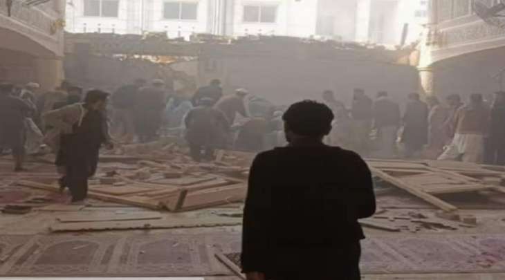 مقتل 17 شخصا علی الأقل و اصابة عشرات اثر ھجوم انتحاري داخل مسجد فی مدینة بشاور