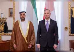 سفير الإمارات يقدم أوراق اعتماده إلى رئيس بولندا