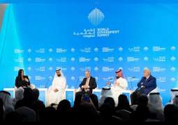 قمة الحكومات .. إعلاميون عرب: المنصات الرقمية تمكنت من فرض نفسها على المشهد الإعلامي