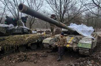 UK Defense Ministry Says Ukrainian Troops Learning to Operate Challenger 2 Tanks