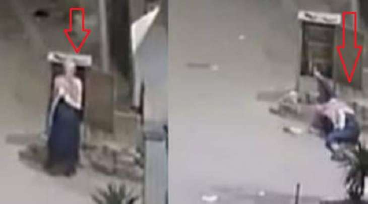 انتحار شاب مصري صعقا بالکھرباء وسط شارع عام فی محافظة الجیزة