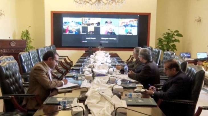 PM directs to expedite work on solar, wind power projects