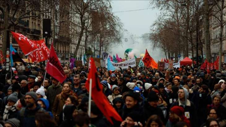 Fifth Nationwide Protests Against Pension Reform Taking Place in Paris